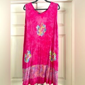 NWOT Authentic Hawaiian Floral Dress from Honolulu. Stretch Pleated Style